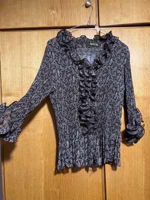 Vintage shirt in excellent condition, size L