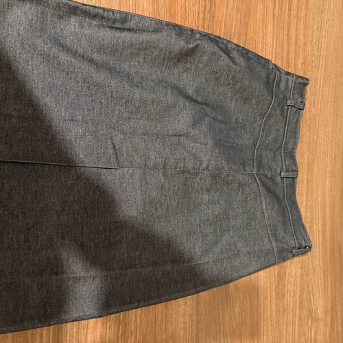 Camera women's skirt size Small 36 like new grey