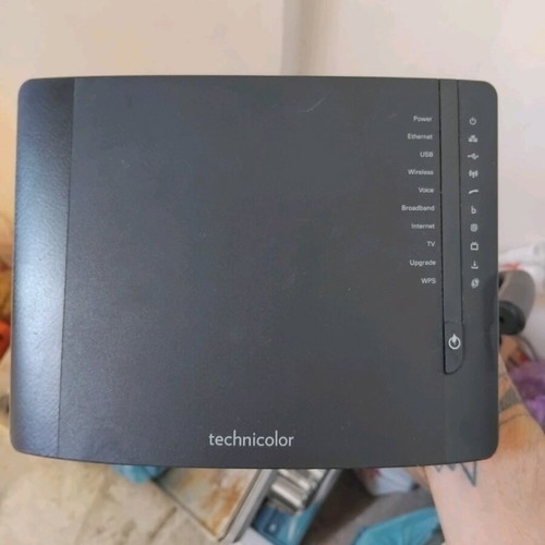 Router like new without charger