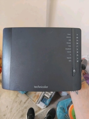 Router like new without charger