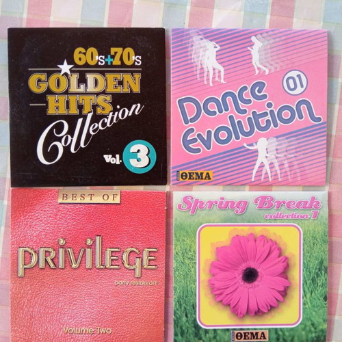 CDs pack of 4 with vintage songs like new