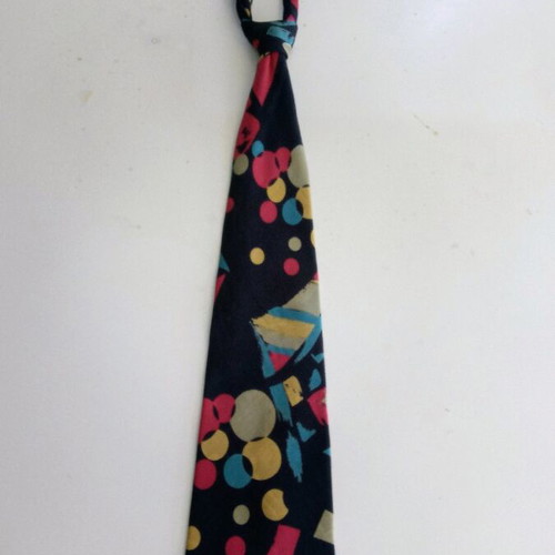 Vintage silk tie 100% silk like new, colorful abstract pattern