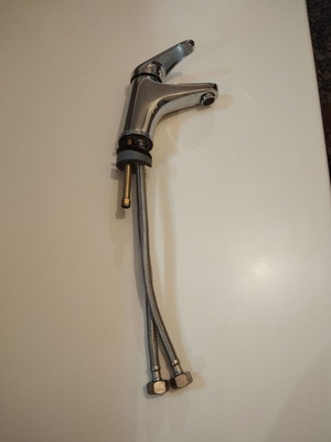 Modea faucet like new