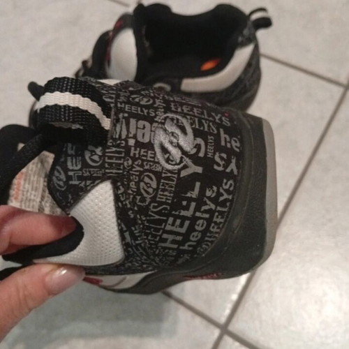 Heelys παπούτσια μεταχειρισμένα μέγεθος 38 μαύρο και άσπρο