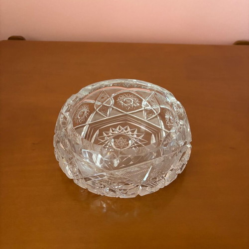 Glass ashtrays set of four like new