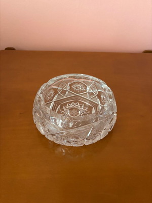 Glass ashtrays set of four like new