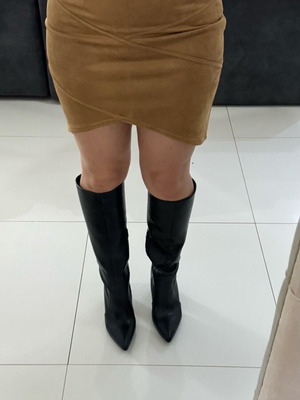 Suede skirt new, size M / 38 / 10
