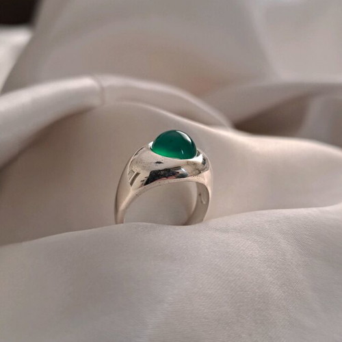 Silver ring 925 with green cabochon stone size 54 new