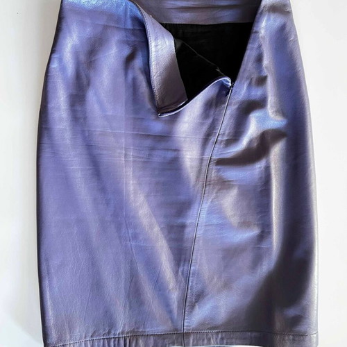 MCM purple leather skirt with diagonal zipper detail
