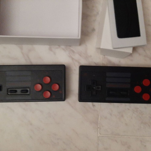 Wireless Mini Gaming Console with 2 Controllers used, Extreme Mini Game Box HDMI