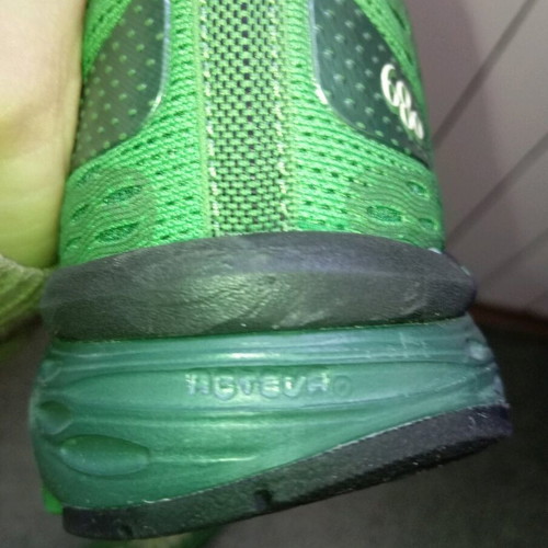 New Balance sneakers new, size 38.5, green sports shoes