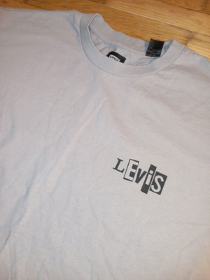 Levi's t-shirt