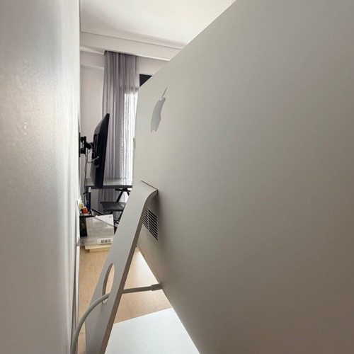 iMac 27" 5k Sequoia like new, 24GB RAM, 256GB SSD, Mid 2015
