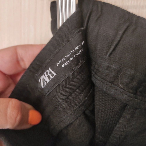 Bermuda shorts used with elastic waist size XL