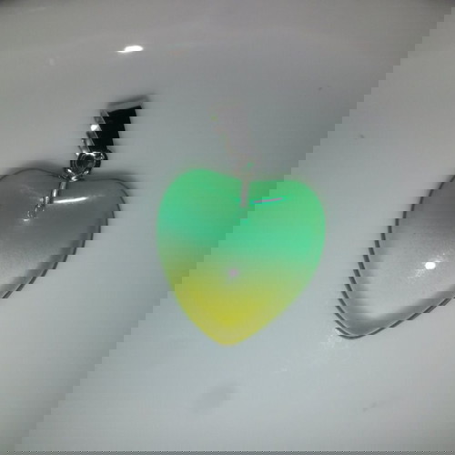 Καρδιά διάφανη για μενταγιόν σε πράσινο και κίτρινο χρώμα