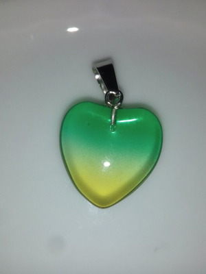 Καρδιά διάφανη για μενταγιόν σε πράσινο και κίτρινο χρώμα