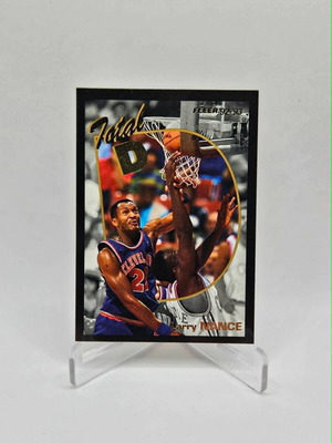 Fleer 92-93 Larry Nance basketball card