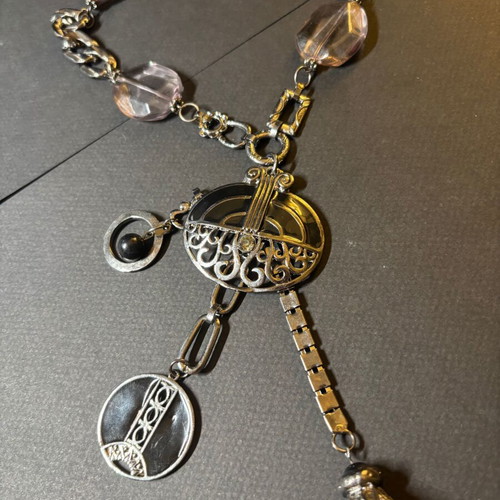 Metal necklace new, vintage style, gun metal color