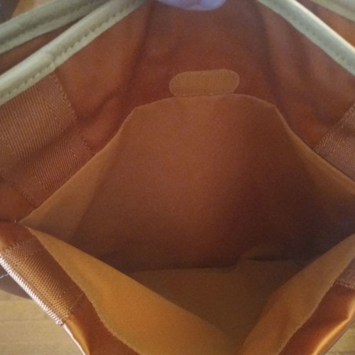 Madarina Duck crossbody bag orange like new