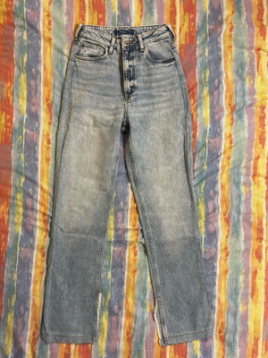 Μπλε ανοιχτό τζιν παντελόνι