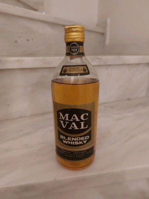 Mac Val whiskey vintage new