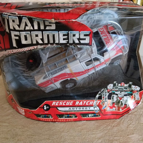 Transformers Rescue Ratchet figure like new, sealed packaging