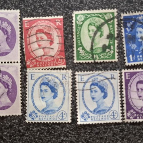 Queen Elizabeth II collectible stamps used, 10 sealed from UK, Canada, Australia