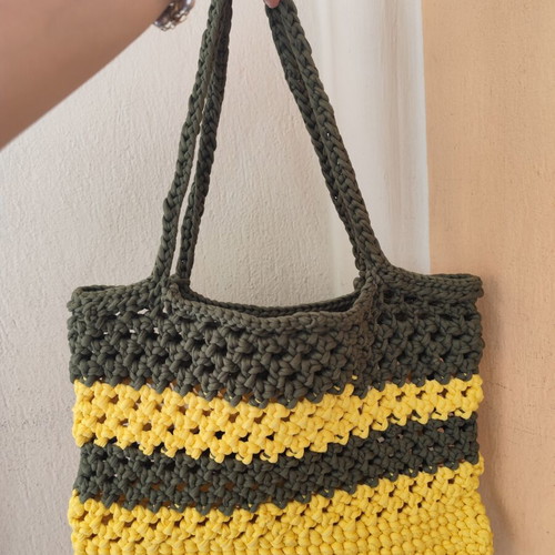 Handmade knitted shoulder bag new