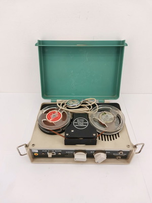Suntape Transistor RA-11 spy tape recorder used with functional spool