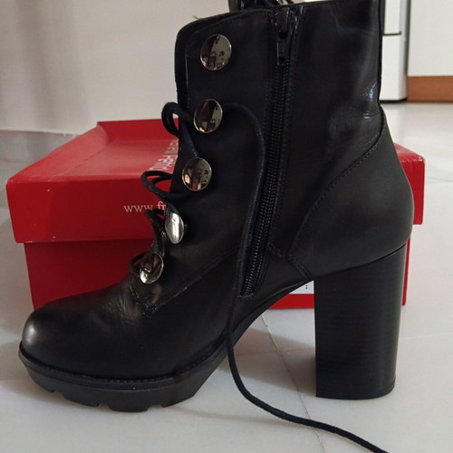 Fratelli Petridi black ankle boots size 38, 9 cm heel