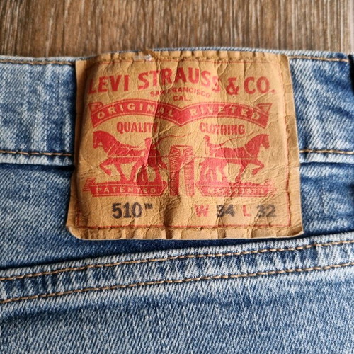 Levi's men 510 slim light blue jeans like new size 34x32