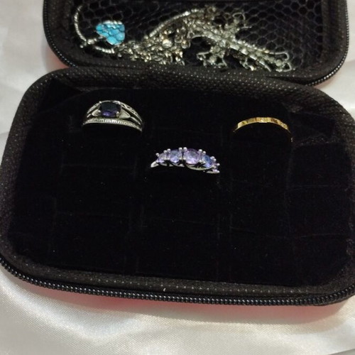 Jewelry case red, new, 12x8 cm