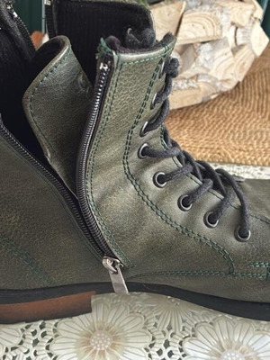 Barbossa boots used, genuine leather, size 44, green