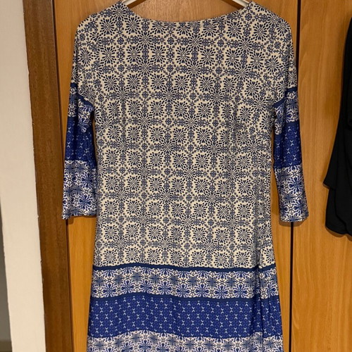 Primark women's blue floral T shirt dress like new, 81cm length