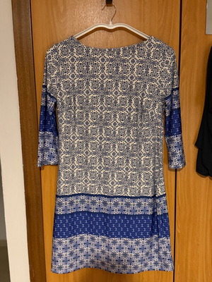 Primark women's blue floral T shirt dress like new, 81cm length