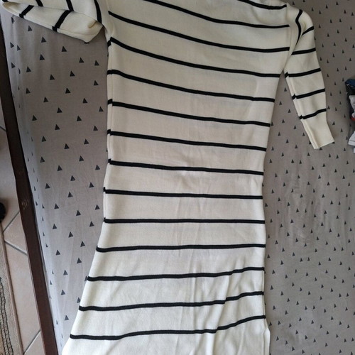 Dress white with black stripes up to the calf like new