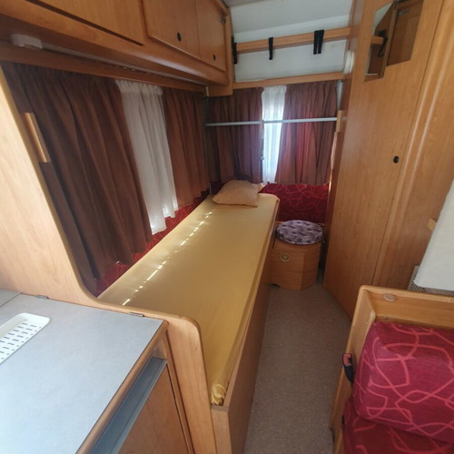 KNAUS camper used with two air conditioners and solar system