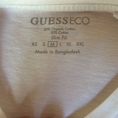 Guess white t-shirt like new, size M