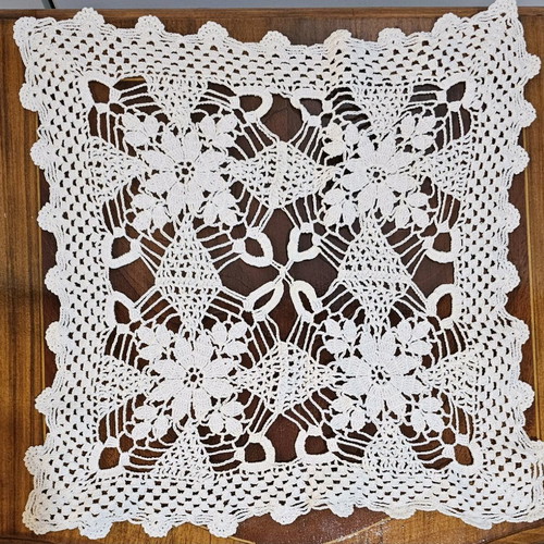 Handmade embroidered square table decoration like new, cotton thread