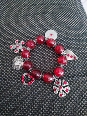 Bracelet like new, red and silver