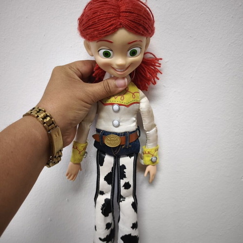 Disney Pixar Jessie Toy Story speaking doll with pull-up mechanism