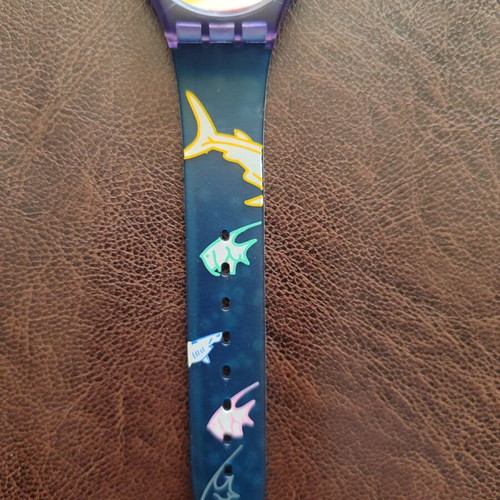Vintage children's watch new with case from the 1980s
