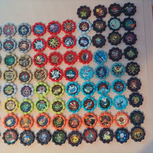 Pokemon caps collection over 120 pieces, like new