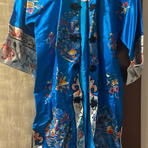 Silk kimono new with embroidery blue size M