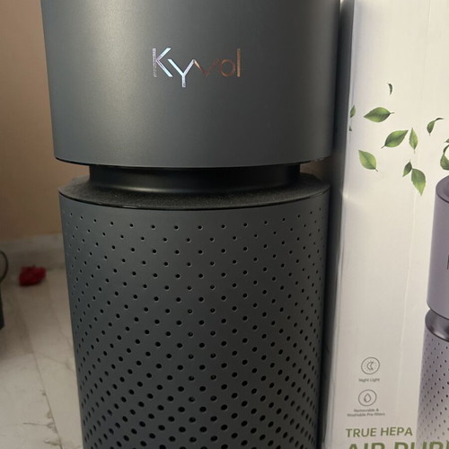 Kyvol Air Purifier new with all accessories