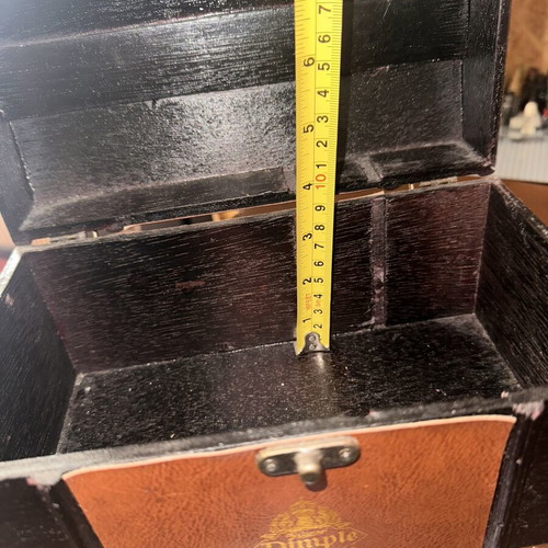 Whiskey Dimple Premium Chest like new, wood and faux leather