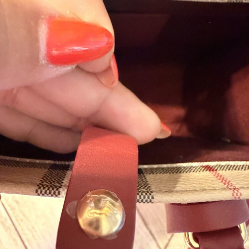 Burberry tote bag red new with all accessories and receipt