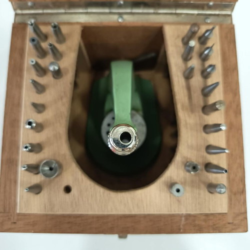 Watchmaker parts like new, assorted set