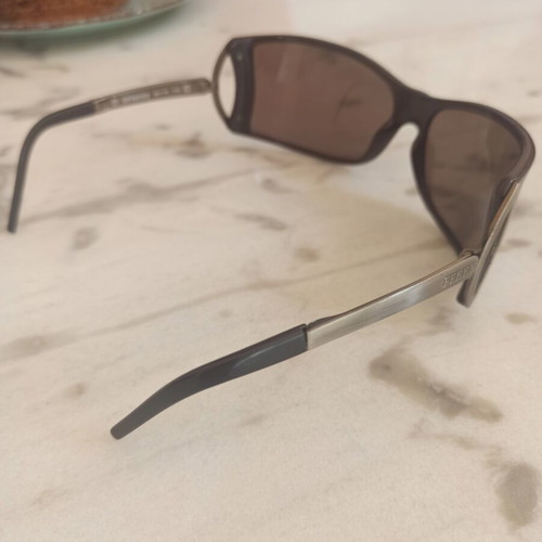Gianfranco Ferre women's sunglasses like new, black