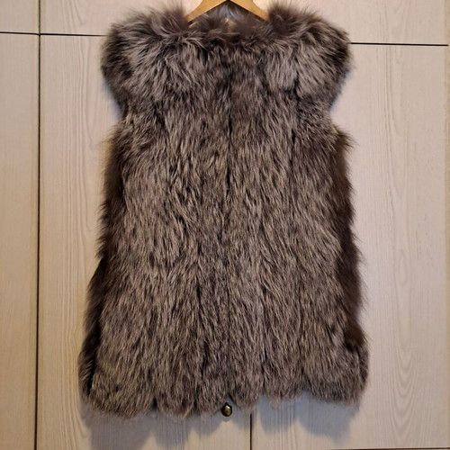 Fur sleeveless vest natural fox fur like new, sizes S and M, black with silver
